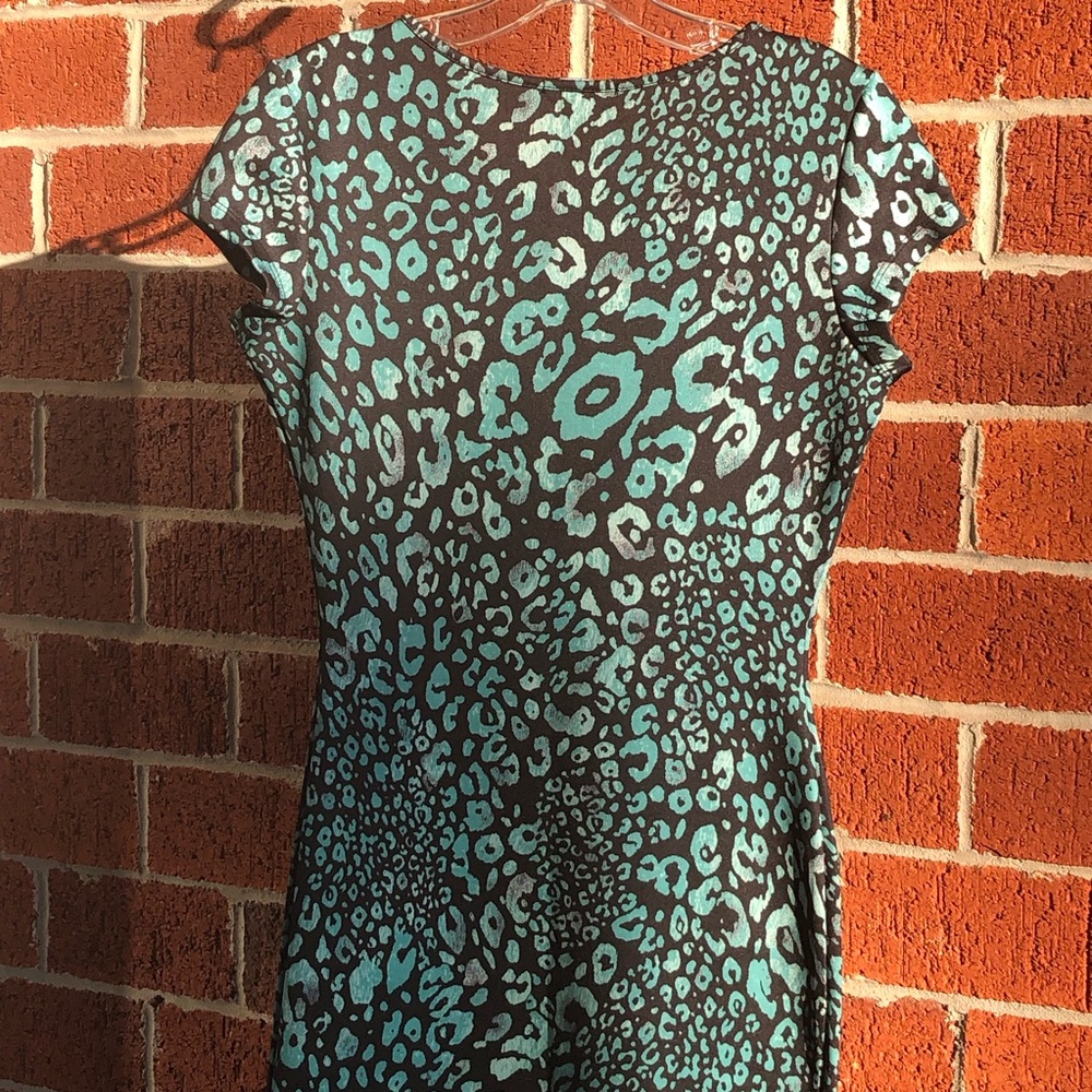 XOXO Black and Green Dress Size Medium —#041 - Picture 5 of 11